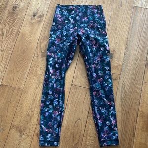 Size 4 Lululemon leggings